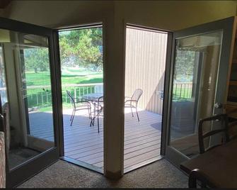 Large Condo on the 7th hole in Eagle Crest Resort! - Redmond - Balcón