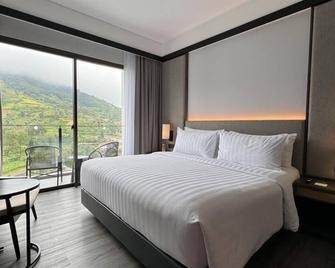 Grand Aston Puncak Hotel & Resort - Puncak - Bedroom