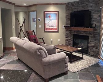 Deer Valley Condo Across Hwy from Jordanelle Gondola - Heber City - Sala de estar