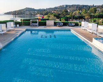 Galaxy Hotel - Porto Cheli - Zwembad