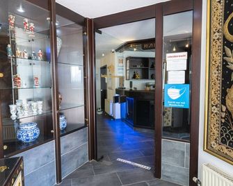 Hotel Astoria am Urachplatz - Stuttgart - Tienda