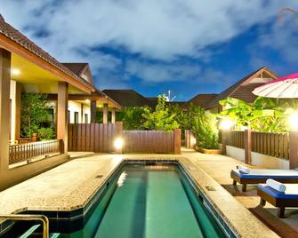 Rose Bay Resort - Pattaya - Pool