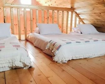 Secluded, Cozy Cabin Getaway - Monroe - Habitación