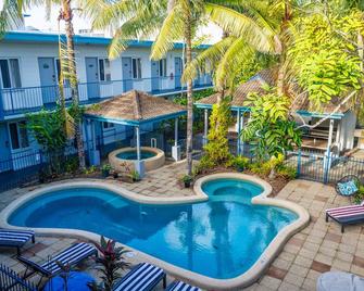 Yha Cairns Central - Cairns - Pool