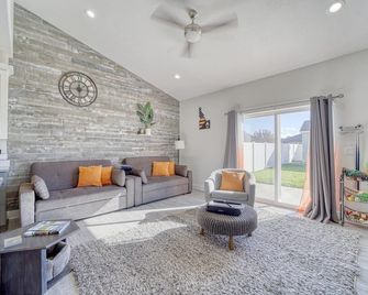 The Jolly Rancher, Luxury Amenities, Corporate and Vaca - Twin Falls - Living room