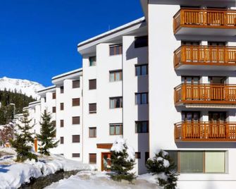 Apartment Barzettes-Vacances 553 - Entrée N- 14 by Interhome - Crans-Montana - Building