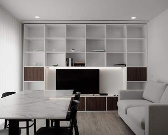 Lucy's House - Lousada - Sala de jantar