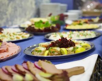 Batory Annex - Krakow - Buffet