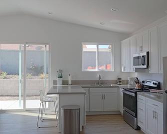 2Bed 1Ba Brand New Guesthouse Private Parking - Poway - Кухня