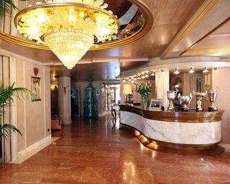 Olympic Palace - Pinzolo - Lobby