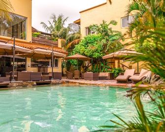 La Villa Boutique Hotel - Accra - Kolam