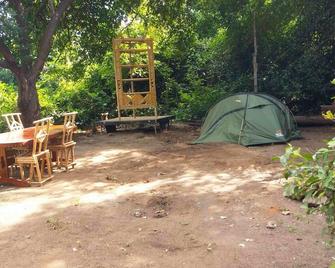 Selous Adili Forest Camp - Kwangwazi - Patio