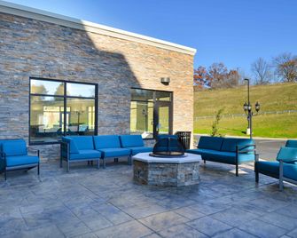 Hampton Inn & Suites Albany/East Greenbush - East Greenbush - Terasa