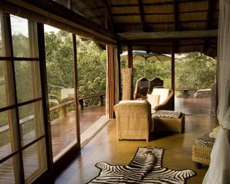 Sango Wildlife Lodge - Rupisi - Sala de estar