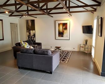 Irongate Studio - Mintaro - Sala de estar