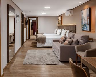 Hotel Fioreze Centro - Gramado - Habitación