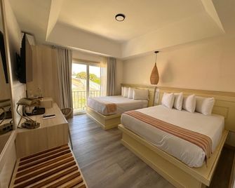 La Riviera Hotel - Heredia