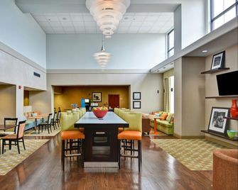 Hampton Inn & Suites Wilkes-Barre/Scranton - Wilkes-Barre - Ravintola