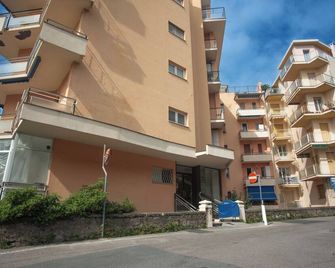 Matteo's Flat - Happy Rentals - Sanremo - Edificio