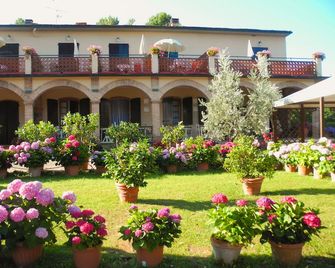 Hotel Le Renaie - San Gimignano