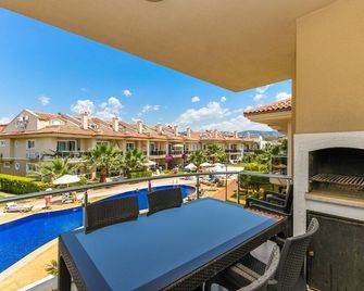 Eco-friendly 2 BR Apartment for a Romantic Getaway Fethiye Apartment 1002 - Mugla - Balkon