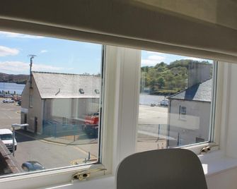 No.10 - Stornoway - Balcony