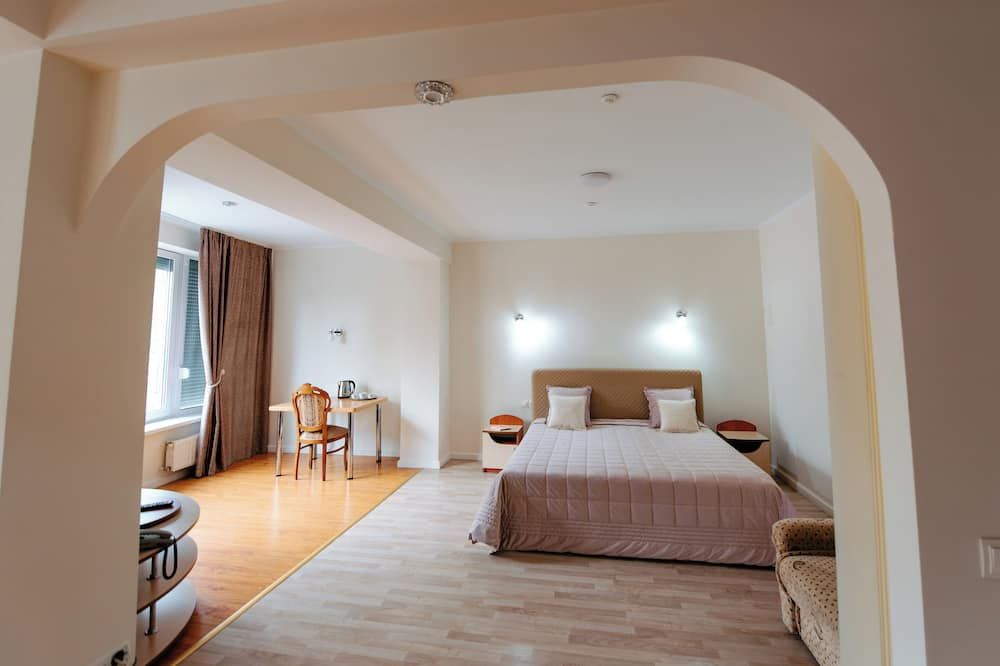فيلا آروس - تشيسيناو - غرفة نوم
