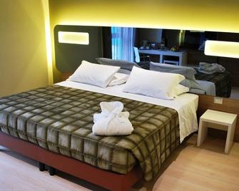 Idea Hotel Plus Savona - Savona - Bedroom