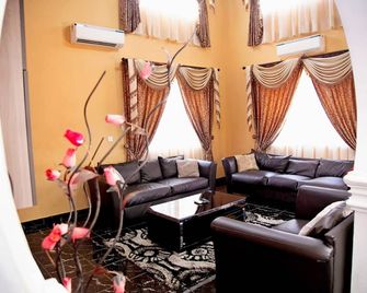 เมย์ฮาเวน - Kwabenyan - ห้องนั่งเล่น