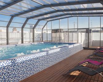 Funway Academic Resort - Madrid - Pool