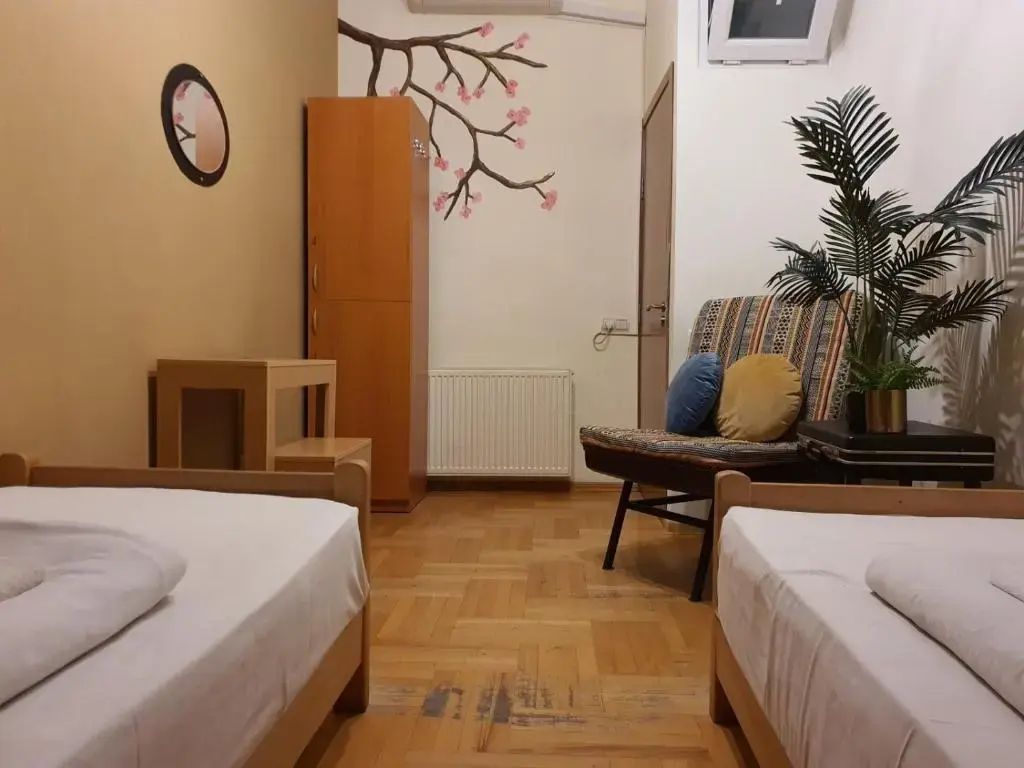 Envoy Hostel and Tours - Tiflis