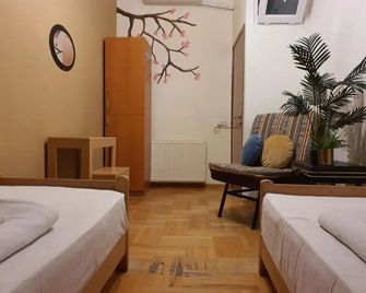 Envoy Hostel and Tours - Tiflis