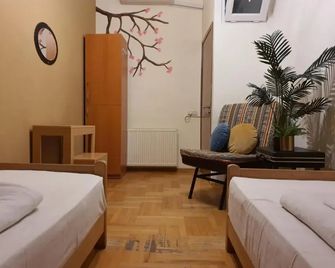 Envoy Hostel and Tours - Tiflis