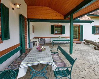 Holunderstube - Bauernhof Grain - Feldbach - Patio