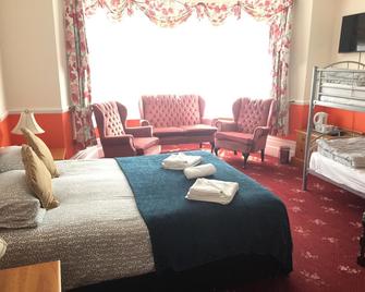 Welbeck Hotel - Close to Beach, Train Station & Southend Airport - Westcliff-on-Sea - Habitación