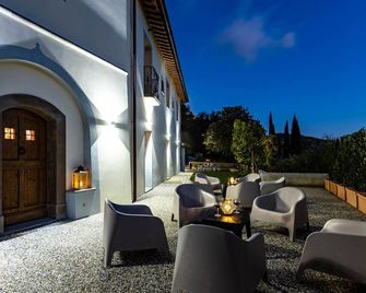 Torre Angelina 10&2, Emma Villas - Montecatini Terme - Patio