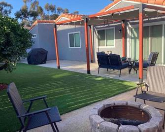Huge 5 Bedroom San Diego Home! Near Imperial Beach - San Diego - Patio