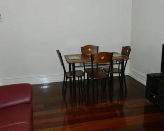 Champion Bay Apartments - Geraldton - Dining room