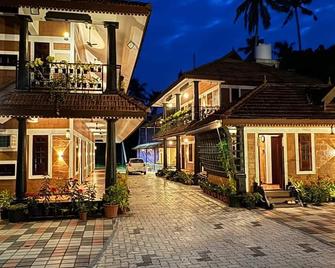 Credible Heritage Resort - Varkala - 建築