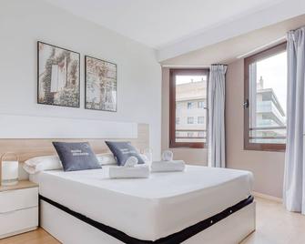 limehome Barcelona Carrer de Fontcoberta - Barcelona - Habitación