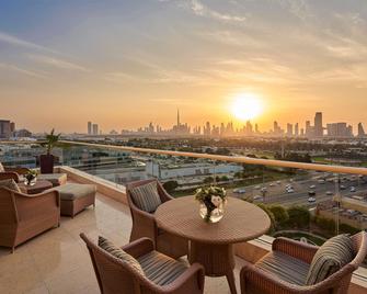 Raffles Dubai - Dubái - Piscina