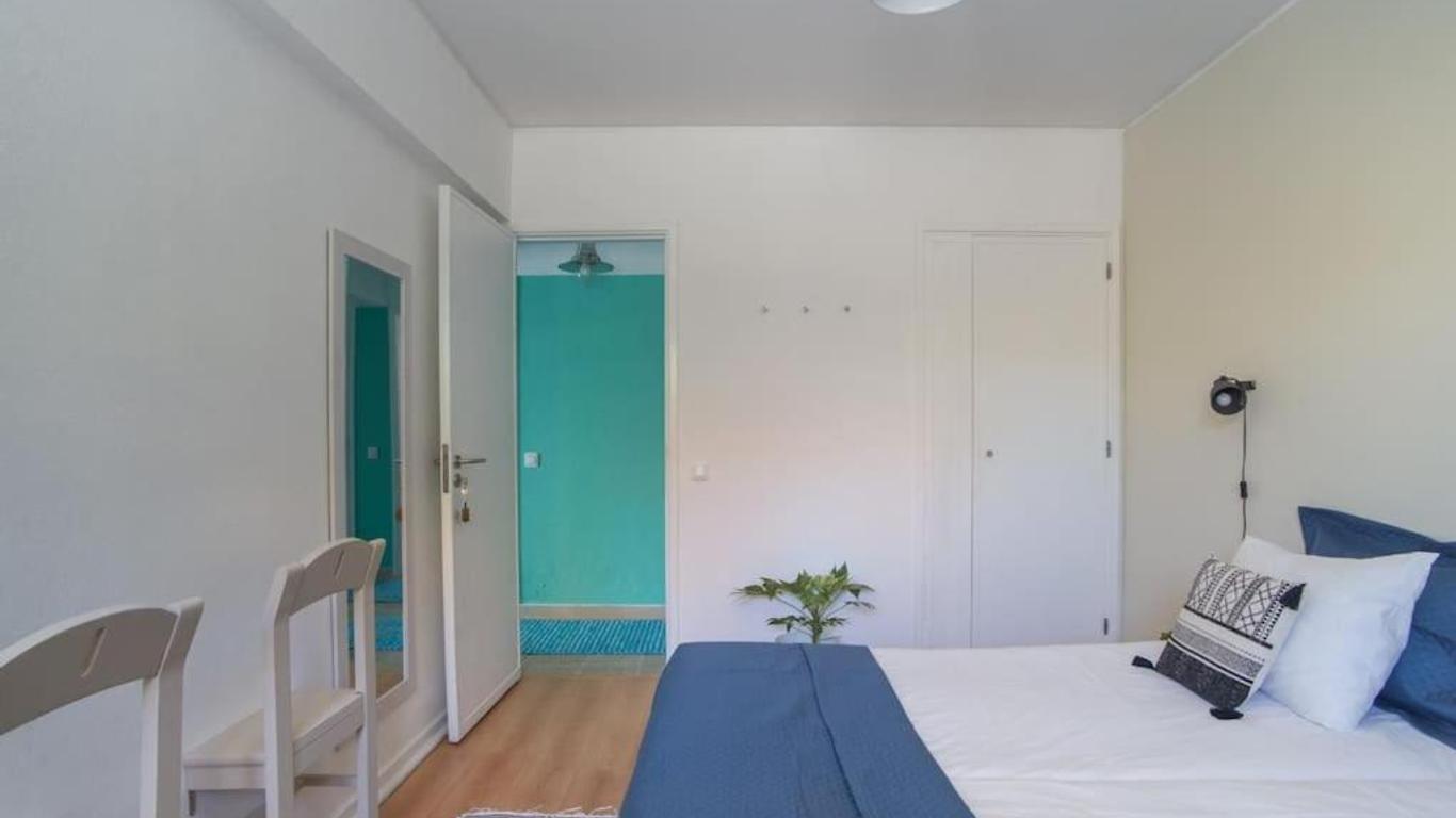 Lisbon Waves Surf Lodge