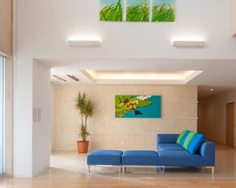Hotel Risingsun Miyakojima - Miyako-jima - Lobby
