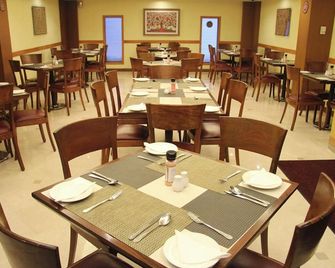 Embassy Inn - Karachi - Restaurant
