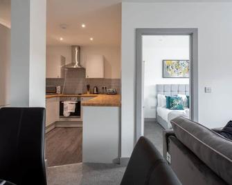 Cosy 1 Bedroom Apartment in Leeds - Leeds - Living room