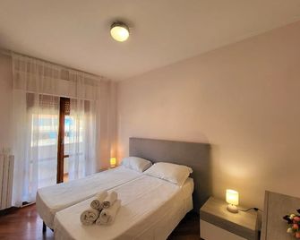 Orchidea Apartment with Mountain View - Tropea - Bedroom