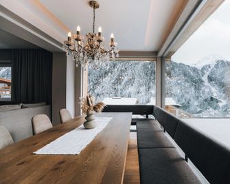 Grünwald Resort - Sölden - Salle à manger