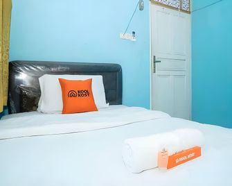 KoolKost near Margo City Mall - Depok - Bedroom