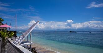 Rijet Villa beach & restaurant - Nusa Penida - Playa