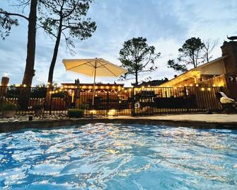 Best Location In Flower Mound! Relocation? Insurance Claim? Rehab? - Flower Mound - Pool